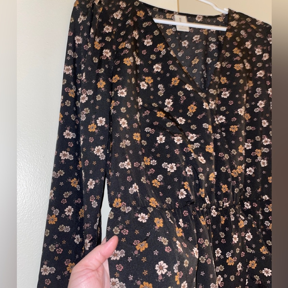 Abound flower dress - Picture 2 of 6
